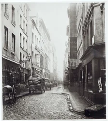 Rue de la Grande Truanderie, desde la rue Montorgueil, París, 1858-78